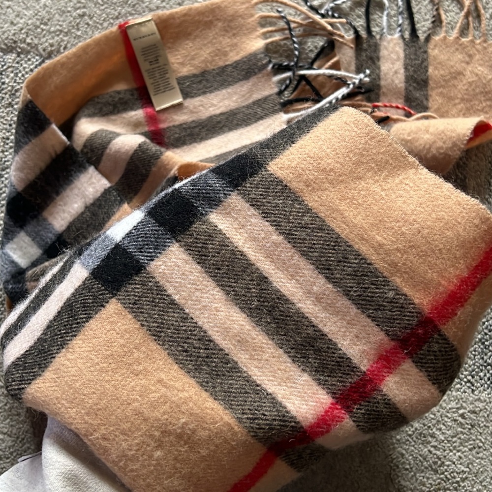 Burberry Scarve